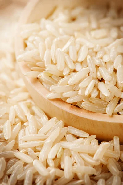 Nevařené hnědé rýže — Stock fotografie
