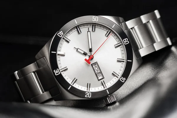 Luxury men wristwatch — Stock Photo, Image