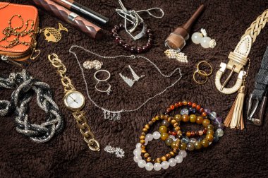 kadın için aksesuarlar