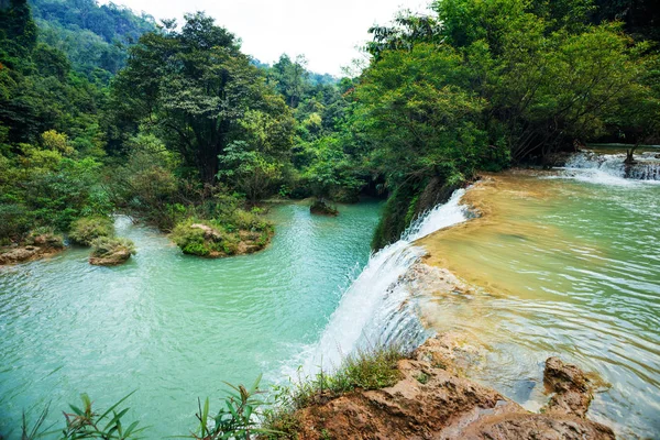 Wodospad w Tajlandii — Zdjęcie stockowe
