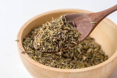 kurutulmuş kekik yaprakları