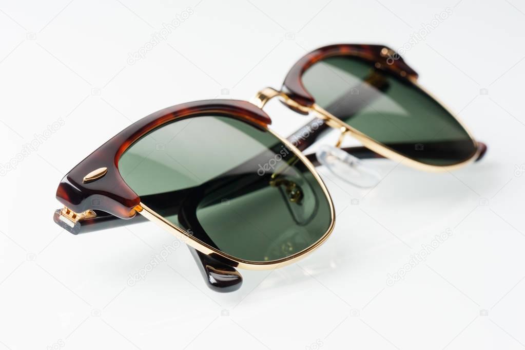 isolated fashion sunglasses