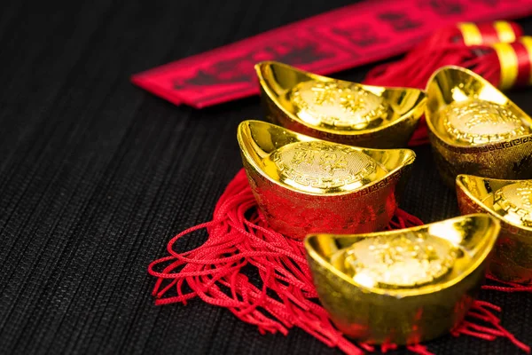 Chinese gold ingot — Stock Photo, Image