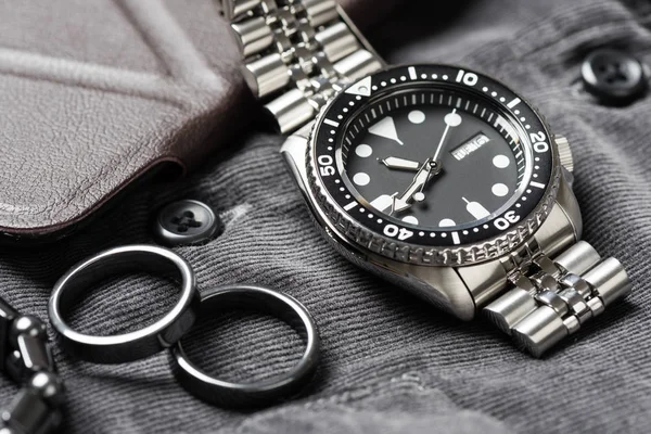 Luxury stainless steel wristwatch — Stock Photo, Image