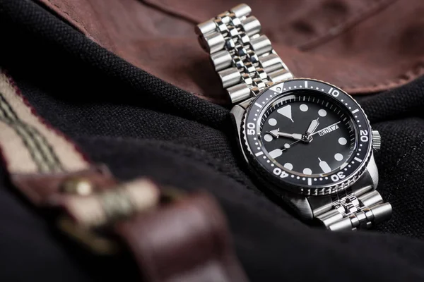 Reloj de pulsera de acero inoxidable de lujo — Foto de Stock
