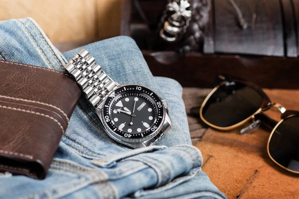 Reloj de pulsera de acero inoxidable de lujo — Foto de Stock