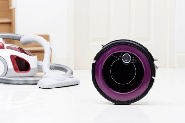 Robot elektrik süpürgesi.
