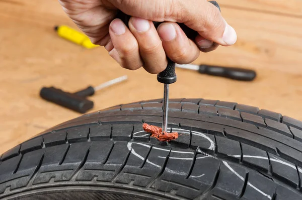 Kit de reparación de neumáticos — Foto de Stock