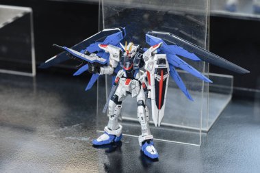 Plastik Gundam modeli