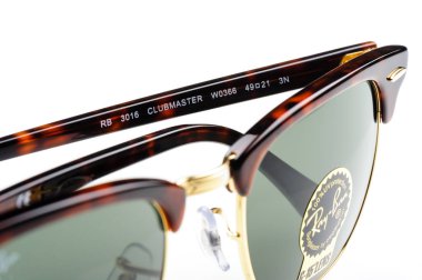 Rayban güneş gözlüğü