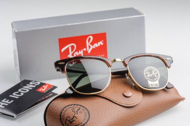 Rayban güneş gözlüğü
