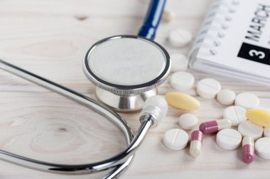 yakın plan steteskop, tıbbi araçlar, sağlık ve tıbbi konsept