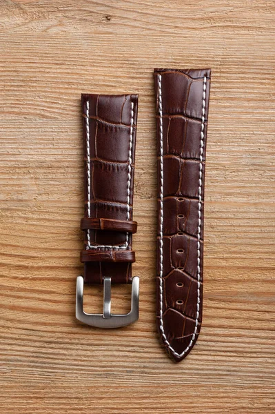 Close Bruine Krokodil Graan Lederen Horlogeband — Stockfoto