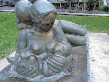 Heykel anneler için