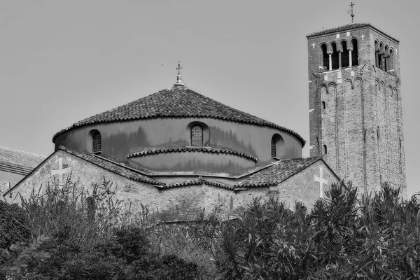 在威尼斯岛上的大教堂 — 图库照片