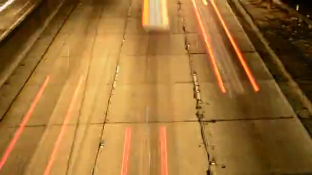 Flashing vehicle light trails — Stock Video