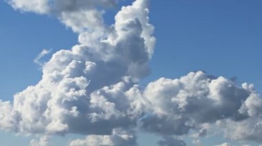billowing cumulus bulutları