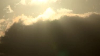 bulutlu gökyüzü turuncu günbatımı timelapse