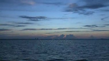 açık denizlerde timelapse üzerinde yükselen güneş