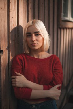 sarışın genç kadın