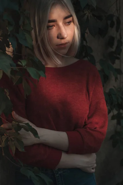 Blondynka młoda kobieta — Zdjęcie stockowe