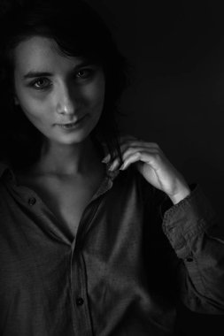 Genç bir kadının portresi