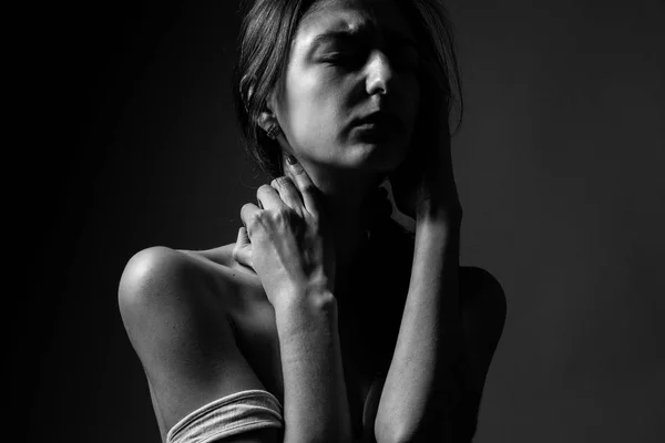 Wanita Cantik Dengan Adil Panjang Potret Studio — Stok Foto