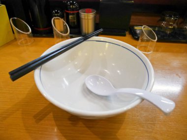 Boş kase ramen