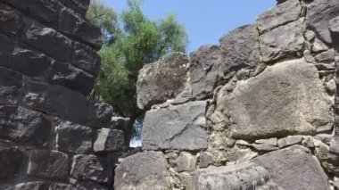 Şehir kalıntıları eski taş duvar