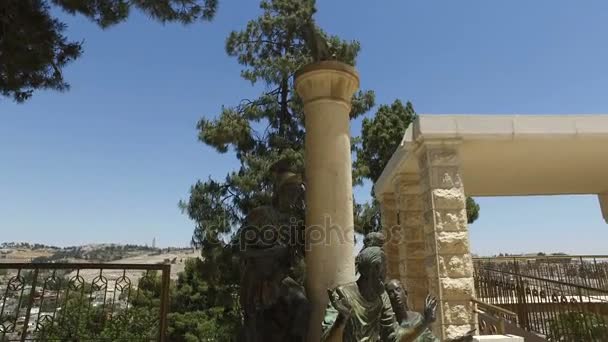 Amplio plano de las estatuas de la escena bíblica en Israel — Vídeo de stock