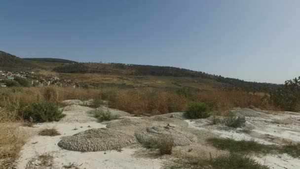 Na białym tle puste pole w Izraelu terenu pustyni — Wideo stockowe