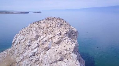 Baykal Gölü Adası