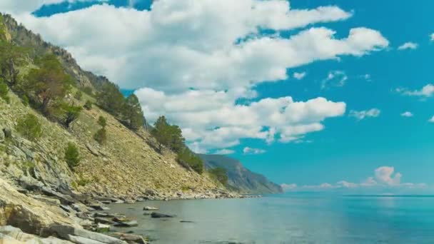 时间流逝云观景观。西伯利亚。贝加尔湖湖岸. — 图库视频影像