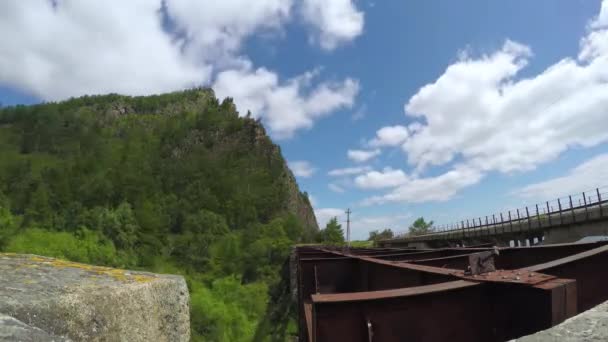 ProRes. Time lapse Nubes Ver Paisaje. Siberia. orilla del lago Baikal . — Vídeos de Stock