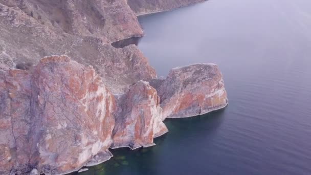 Prores Baykal Göl Kıyısı Havadan Görünümü Kayalardan Manzara — Stok video