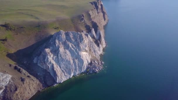 Prores Baikal Orilla Del Lago Rocas Desde Vista Aérea Paisaje — Vídeos de Stock