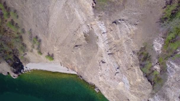 Prores Baikal Orilla Del Lago Rocas Desde Vista Aérea Paisaje — Vídeo de stock