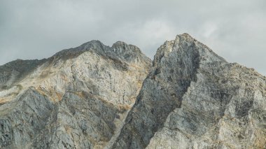 Dağ manzarası, doğa. Sibirya.