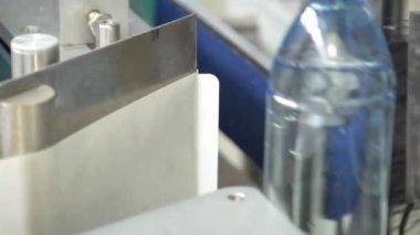 ProRes. Şişe fabrikası. Endüstriyel makine-aracı. Üretim.