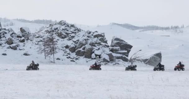 Prores Quad Motorkáři Pochodu Cestování Cestovní Ruch — Stock video