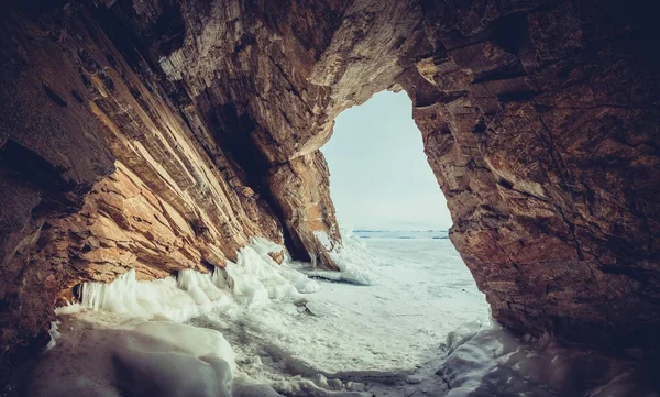 Cueva Hielo Lago Baikal Paisaje Invernal —  Fotos de Stock