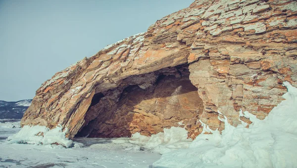 Cueva Hielo Lago Baikal Paisaje Invernal —  Fotos de Stock