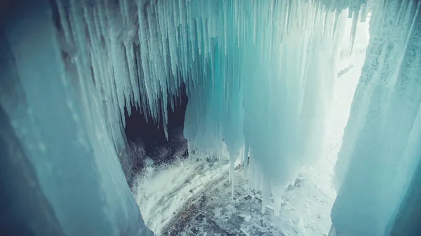 Caverna Gelo Lago Baikal Paisagem Inverno — Fotografia de Stock