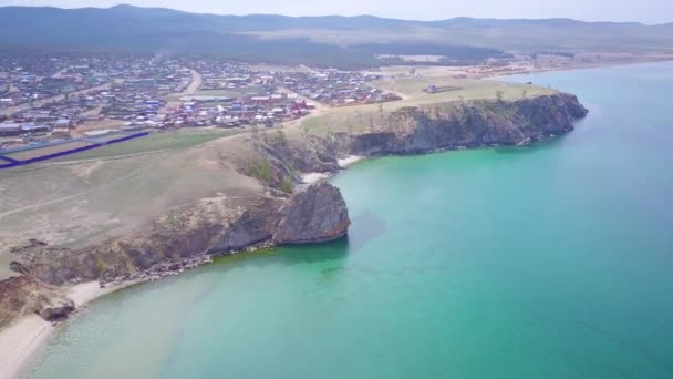 Prores Baikal Orilla Del Lago Rocas Desde Vista Aérea Paisaje — Vídeos de Stock