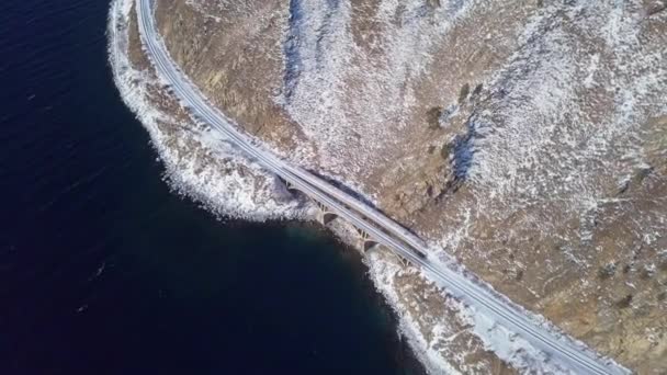 Prores Baikal Orilla Del Lago Rocas Desde Vista Aérea Paisaje — Vídeo de stock