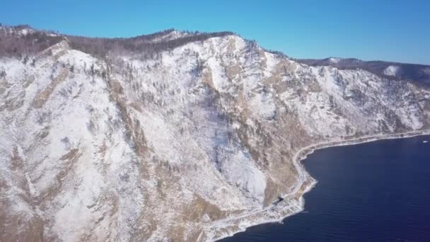 Prores Baykal Göl Kıyısı Havadan Görünümü Kayalardan Manzara — Stok video