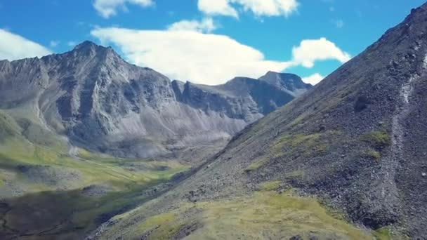 Havadan Görünümü Dağlardan Manzara Doğa Seyahat — Stok video