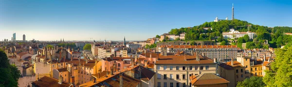 Panorama av Lyon i en sommardag — Stockfoto