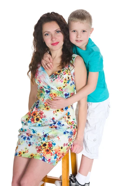 Roztomilý malý chlapec a jeho matka — Stock fotografie