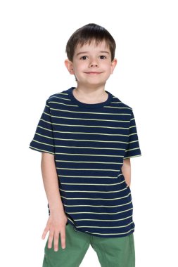 Beyaz karşı küçük boy gülümseyerek